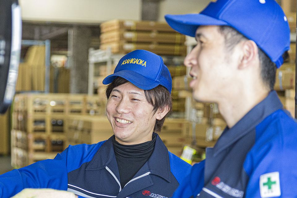 先輩が手取り足取り教えます