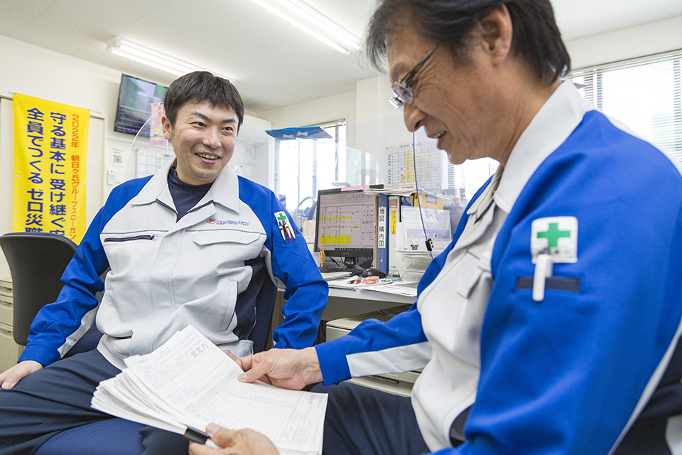 個人の希望も考慮して便を決めています
